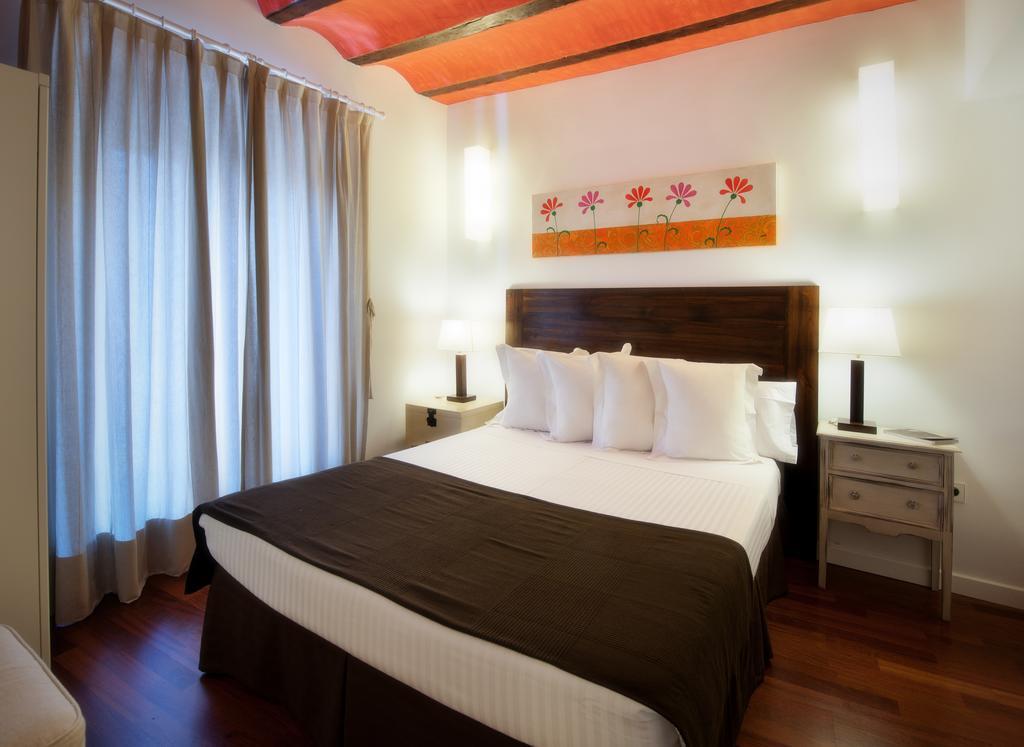 Apartamentos Abad توليدو الغرفة الصورة