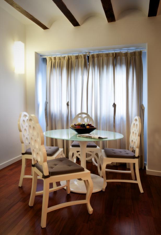 Apartamentos Abad توليدو الغرفة الصورة